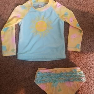🌻2 piece swimsuit size 24 months🌻
